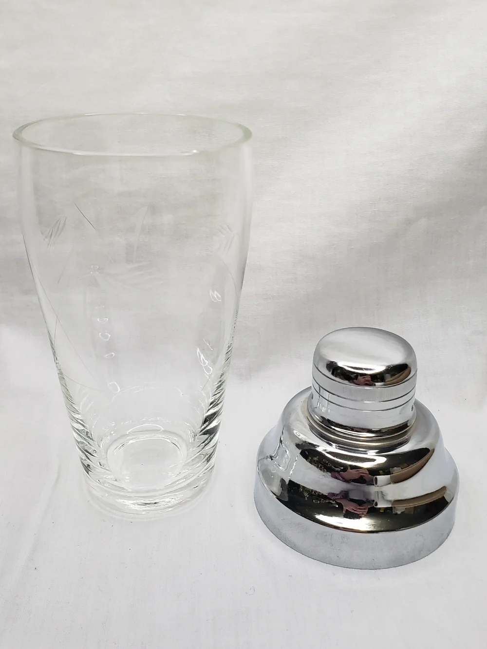 Vintage Stainless Steel Etched Wheat Glass Cocktail Shaker - Silver